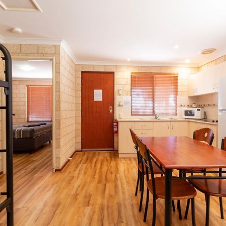 Kalbarri Tudor Holiday Park Екстериор снимка