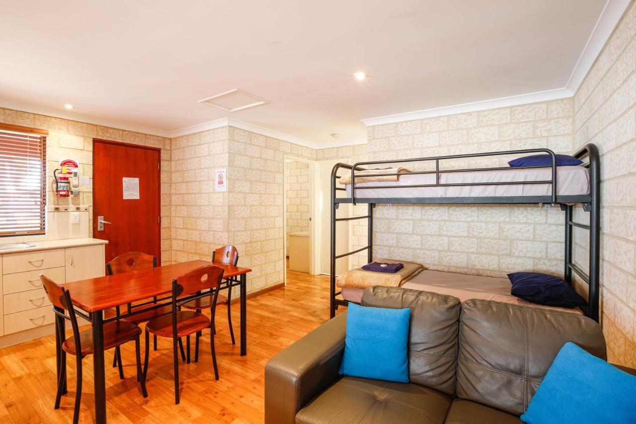 Kalbarri Tudor Holiday Park Екстериор снимка