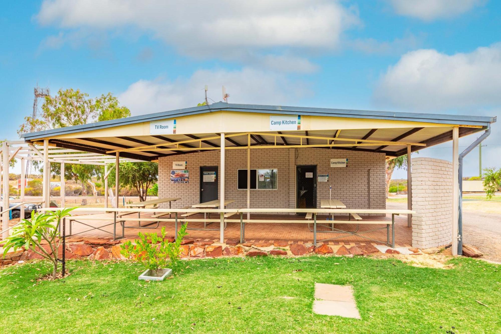 Kalbarri Tudor Holiday Park Екстериор снимка