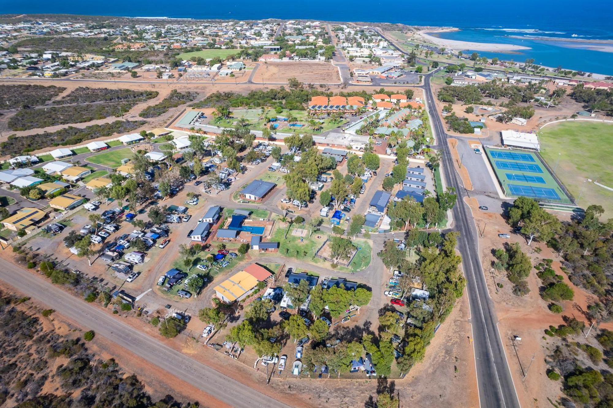 Kalbarri Tudor Holiday Park Екстериор снимка